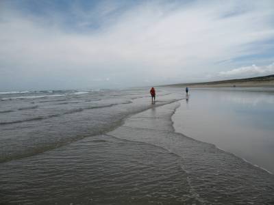 Bradley and Kathy on 90 mile beach - a lot of beach to have to ourselves!